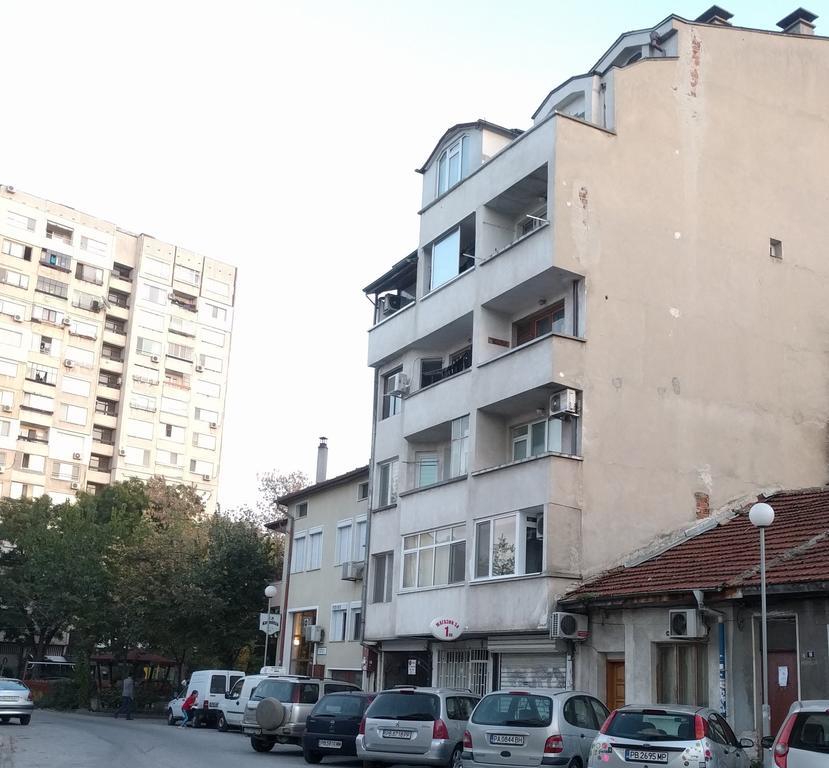 Modern Flat Near Downtown Plovdiv Apartman Kültér fotó